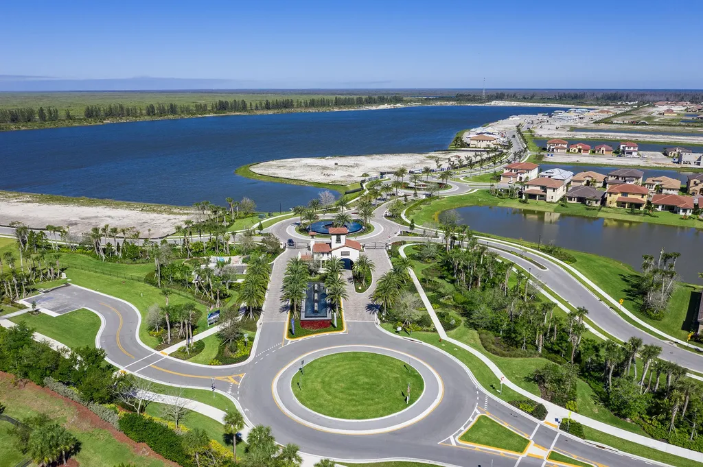 8775 E Baypoint Circle Parkland FL 33076