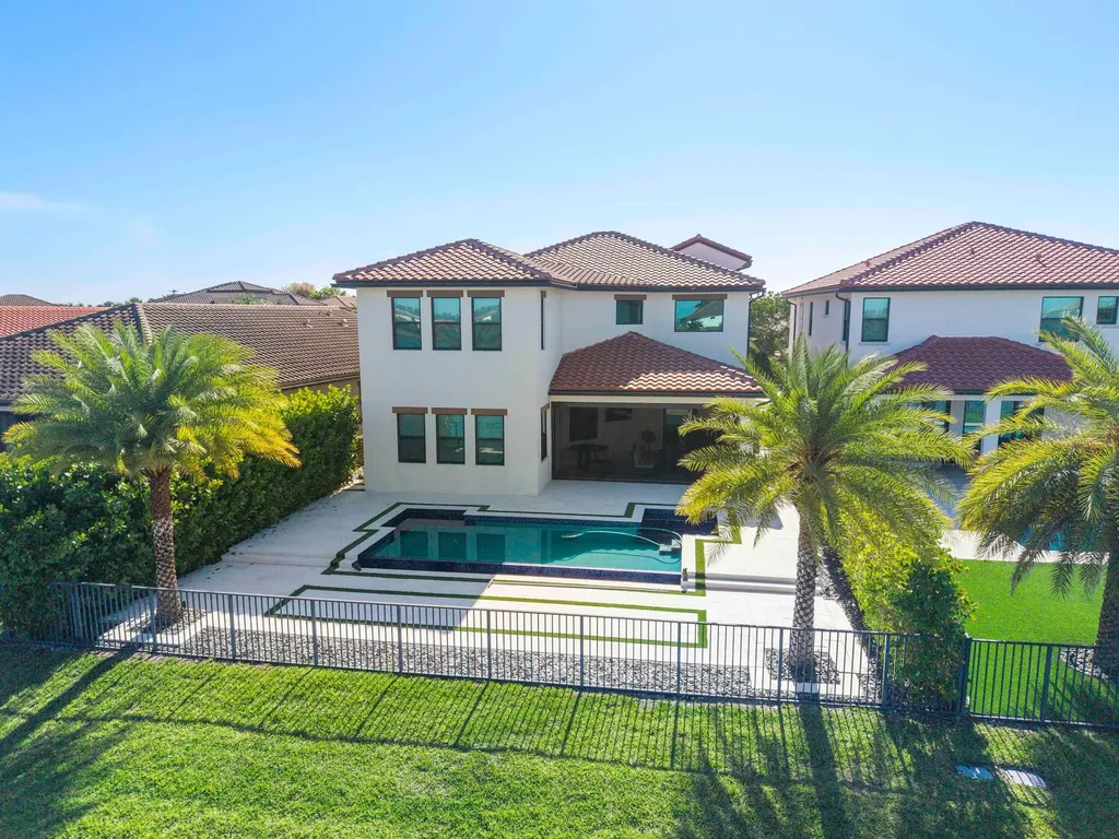 8775 E Baypoint Circle Parkland FL 33076