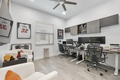 8775 E Baypoint Circle Parkland FL 33076