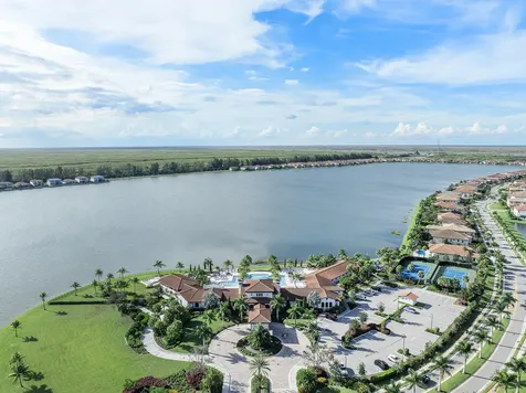 8775 E Baypoint Circle Parkland FL 33076