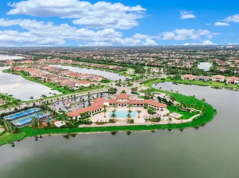 8775 E Baypoint Circle Parkland FL 33076