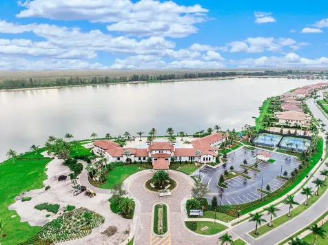 8775 E Baypoint Circle Parkland FL 33076