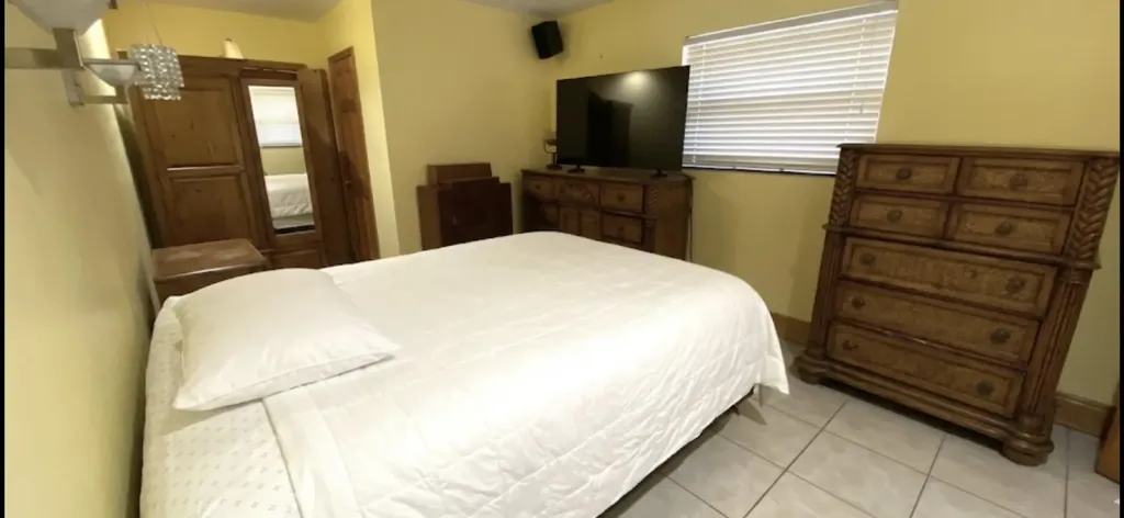 5221 NE 19th Avenue Fort Lauderdale FL 33308