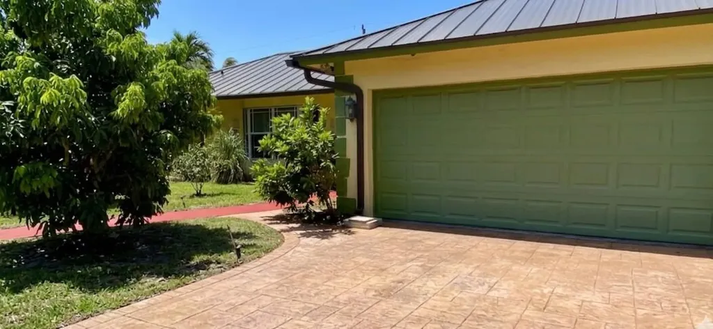 5221 NE 19th Avenue Fort Lauderdale FL 33308