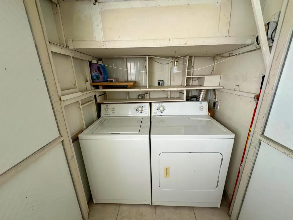 337 Saxony H Way Delray Beach FL 33446