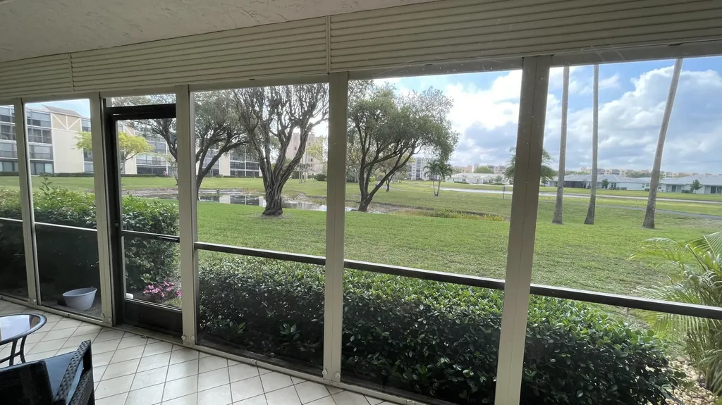 7006 Huntington Lane Delray Beach FL 33446