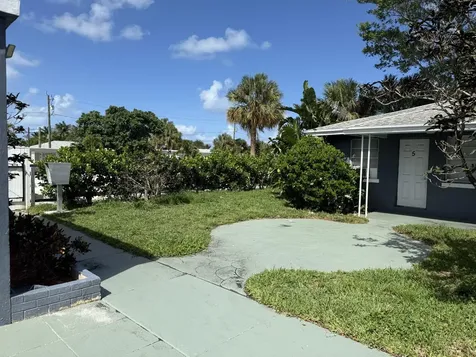131 E 27th Street Riviera Beach FL 33404