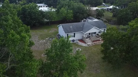 7718 NW 82nd Court Okeechobee FL 34972