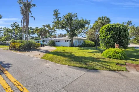 500 Gardenia Lane Vero Beach FL 32963