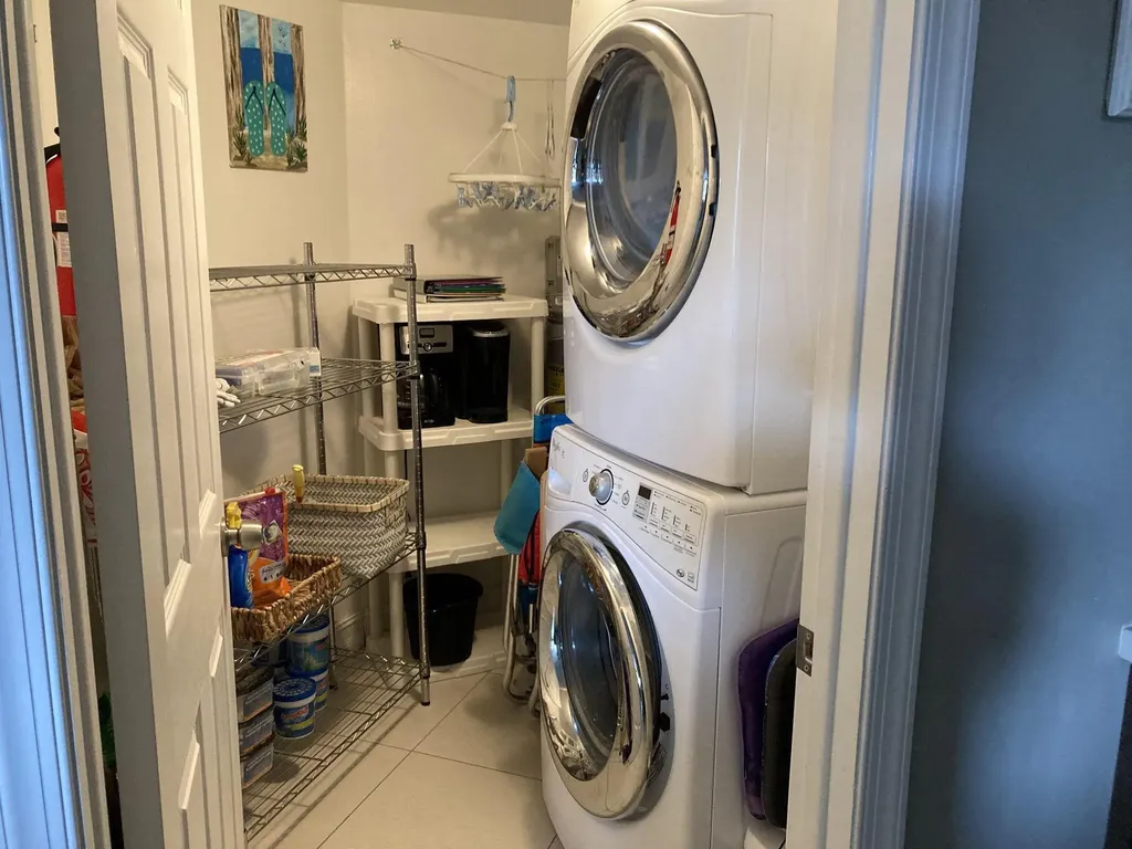 2455 Lindell Boulevard Delray Beach FL 33444