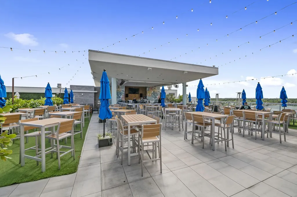 777 N Ocean Drive Hollywood FL 33019