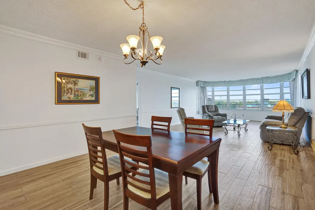 3051 NE 48th Street Fort Lauderdale FL 33308