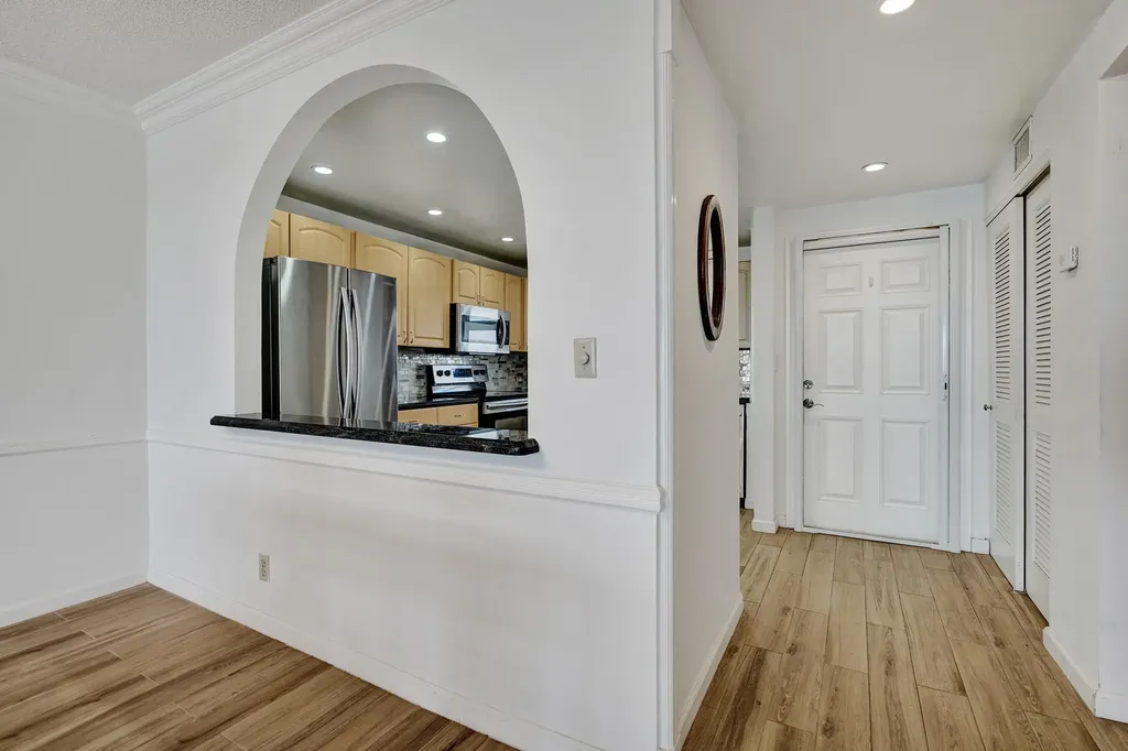 3051 NE 48th Street Fort Lauderdale FL 33308