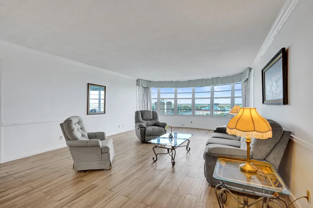 3051 NE 48th Street Fort Lauderdale FL 33308