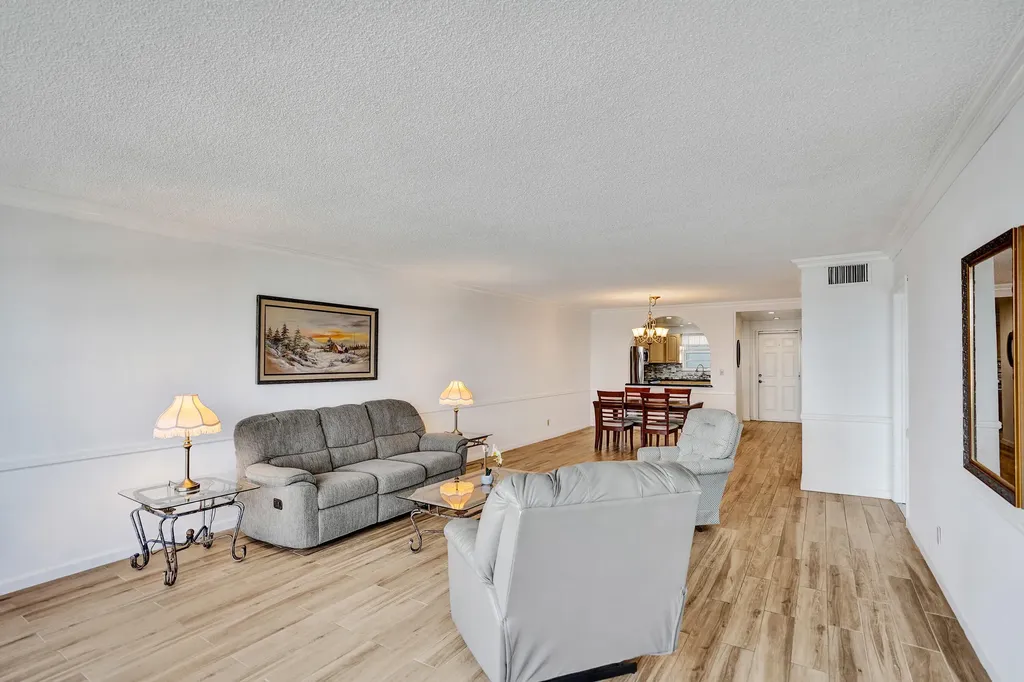 3051 NE 48th Street Fort Lauderdale FL 33308