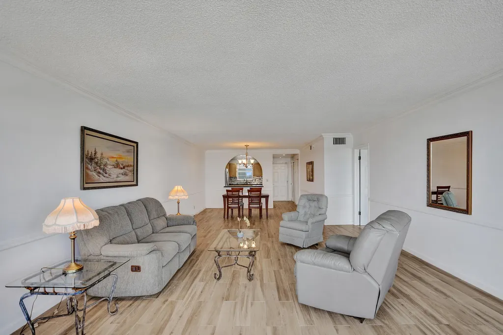 3051 NE 48th Street Fort Lauderdale FL 33308