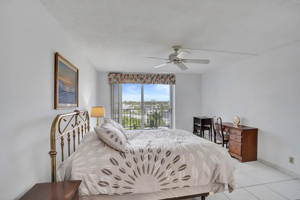 3051 NE 48th Street Fort Lauderdale FL 33308