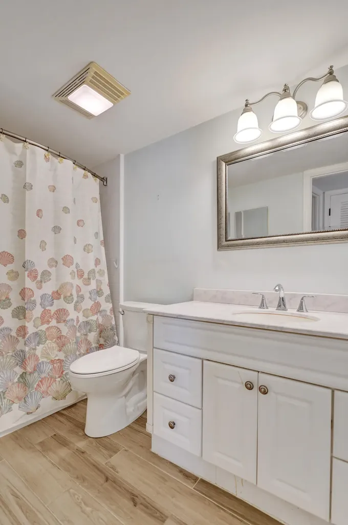 3051 NE 48th Street Fort Lauderdale FL 33308