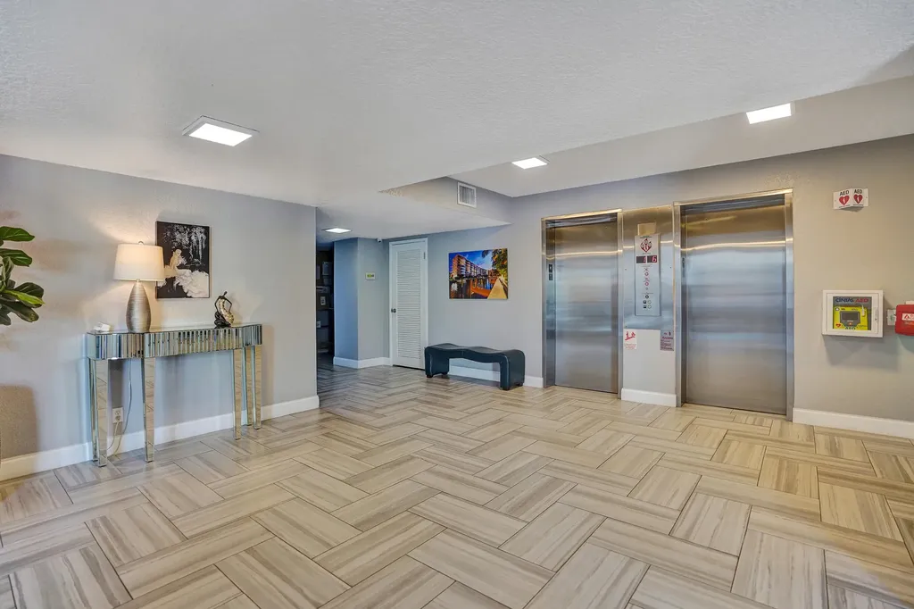 3051 NE 48th Street Fort Lauderdale FL 33308