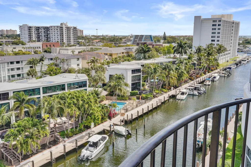 3051 NE 48th Street Fort Lauderdale FL 33308