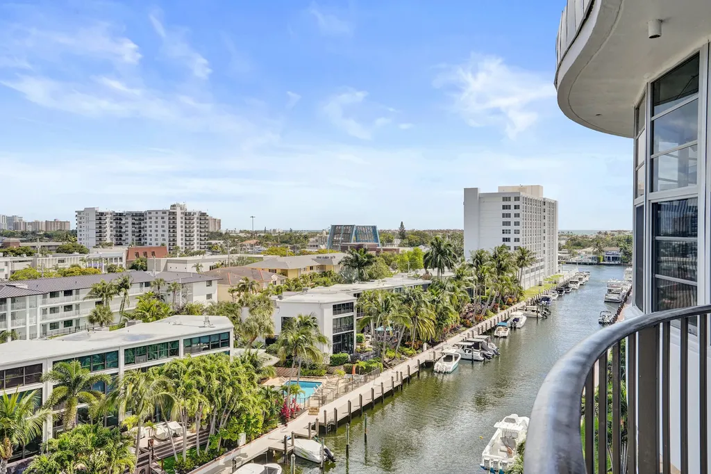 3051 NE 48th Street Fort Lauderdale FL 33308