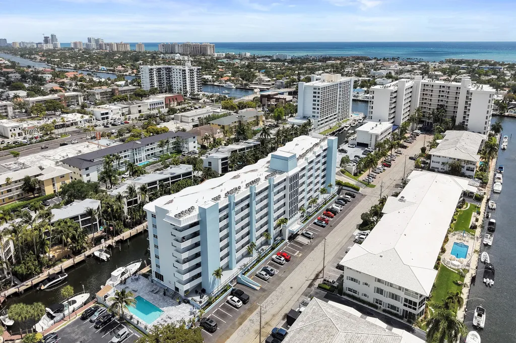 3051 NE 48th Street Fort Lauderdale FL 33308