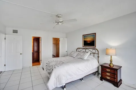 3051 NE 48th Street Fort Lauderdale FL 33308
