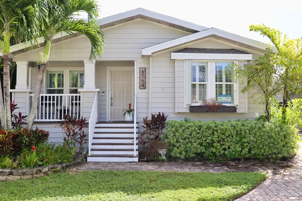 6164 N Ironwood Lane Atlantis FL 33462