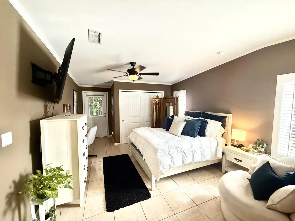 6164 N Ironwood Lane Atlantis FL 33462