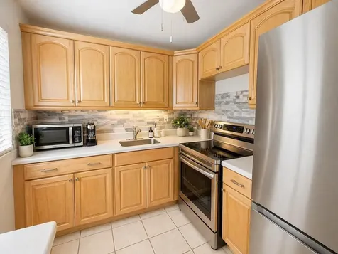 1 Canterbury A West Palm Beach FL 33417