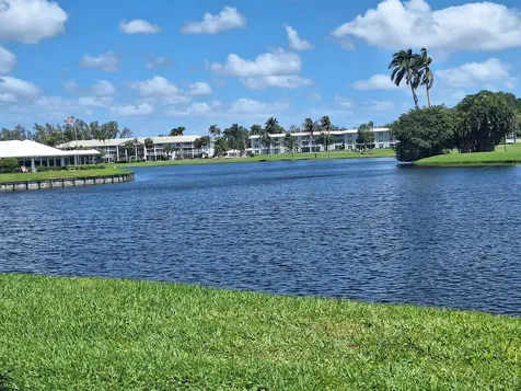 233 Rio Vista Circle Atlantis FL 33462