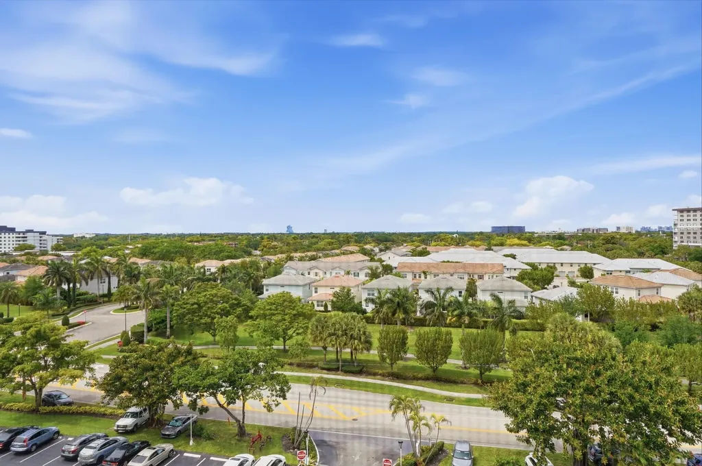 4330 Hillcrest Drive Hollywood FL 33021