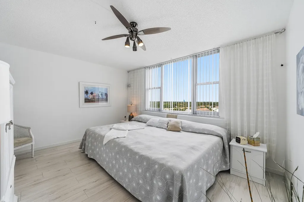 4330 Hillcrest Drive Hollywood FL 33021