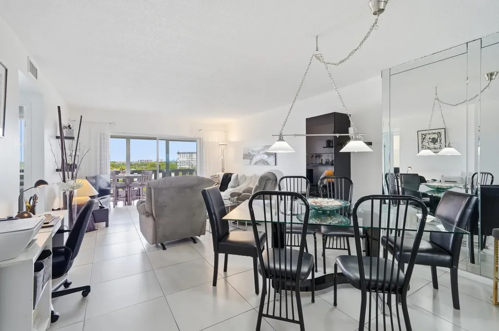 4330 Hillcrest Drive Hollywood FL 33021