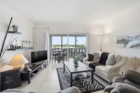 4330 Hillcrest Drive Hollywood FL 33021