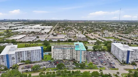 4330 Hillcrest Drive Hollywood FL 33021