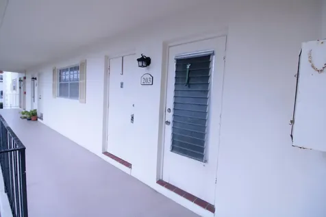 460 Paradise Isle Boulevard Hallandale Beach FL 33009