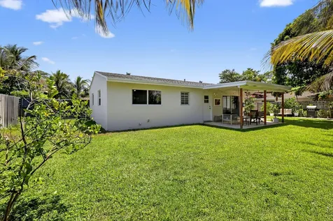 153 SE 30th Avenue Boynton Beach FL 33435