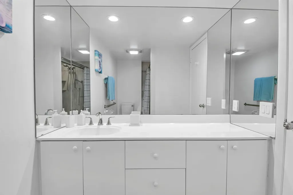 799 Jeffery Street Boca Raton FL 33487