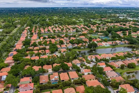 3120 Contego Lane Riviera Beach FL 33418