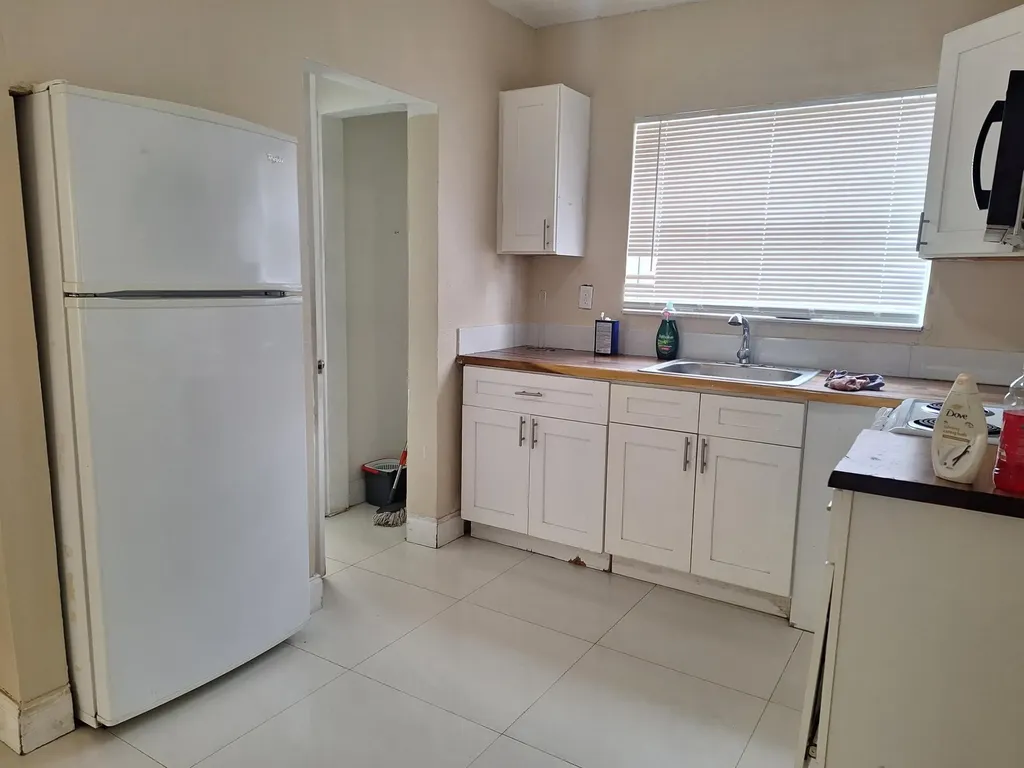 1942 Buchanan Street Hollywood FL 33020