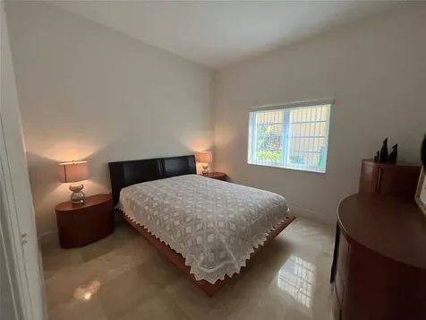 3932 Coral Heights Way Oakland Park FL 33308