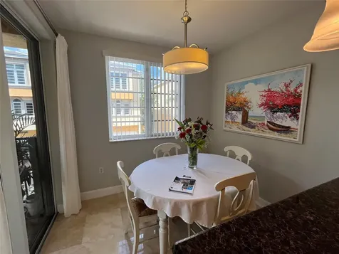 3932 Coral Heights Way Oakland Park FL 33308