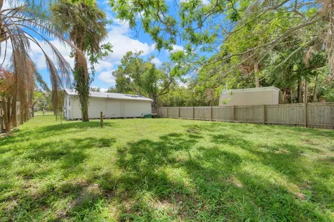 390 Baysinger Avenue Fort Pierce FL 34982