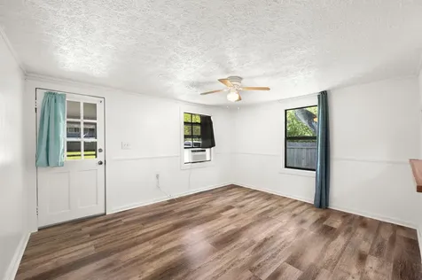 390 Baysinger Avenue Fort Pierce FL 34982