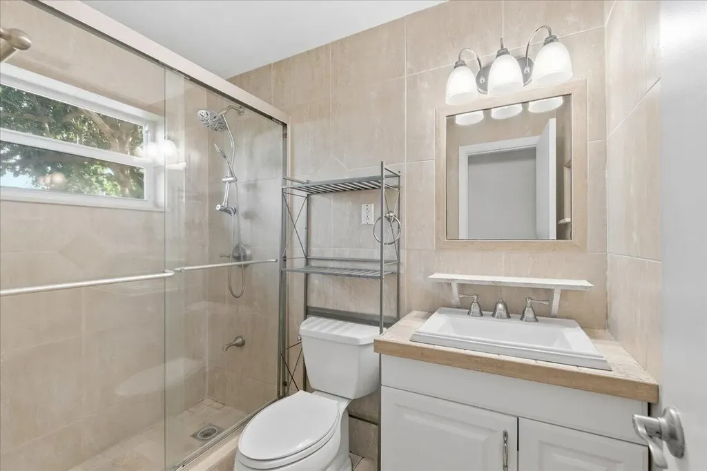 1510 NE 32nd Place Pompano Beach FL 33064