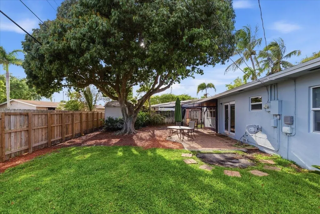 1510 NE 32nd Place Pompano Beach FL 33064
