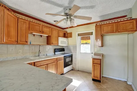 1560 NE 31st Court Pompano Beach FL 33064