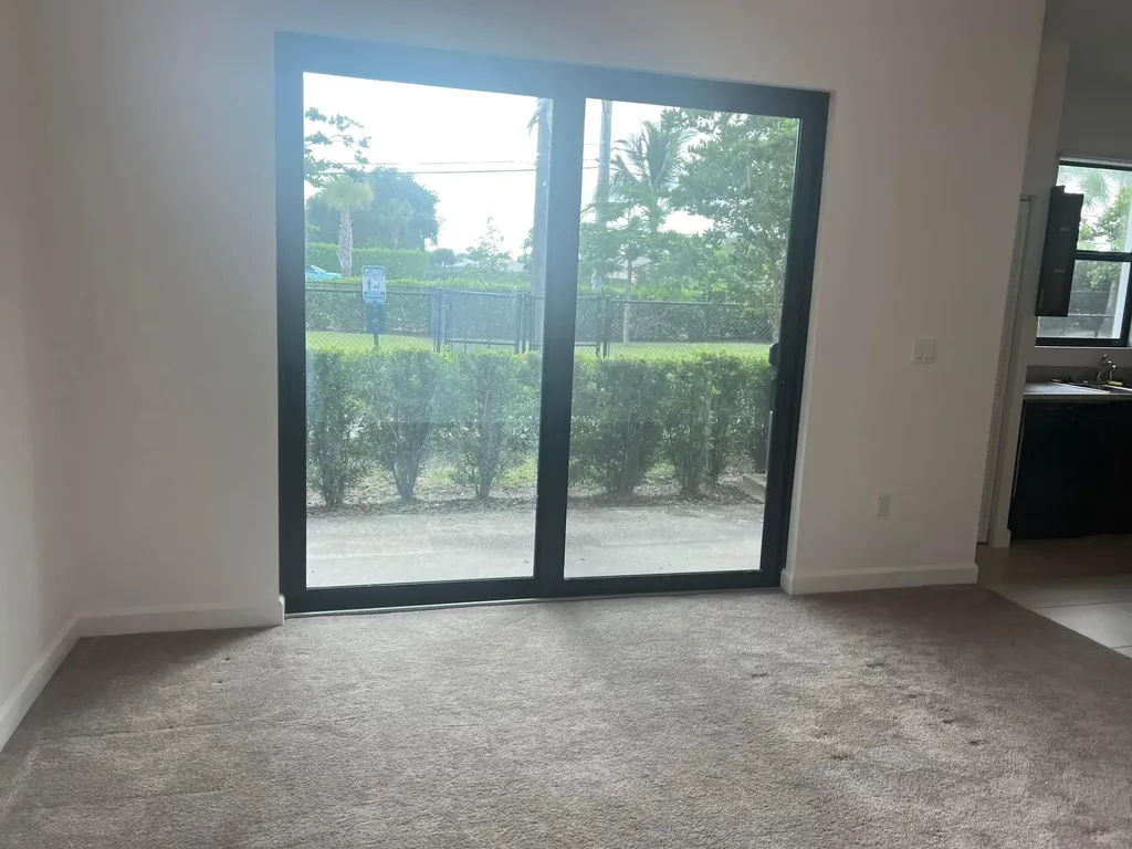 9052 Gulf Run Way Lake Worth FL 33467