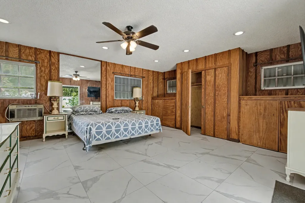 6890 NW 31st Way Fort Lauderdale FL 33309